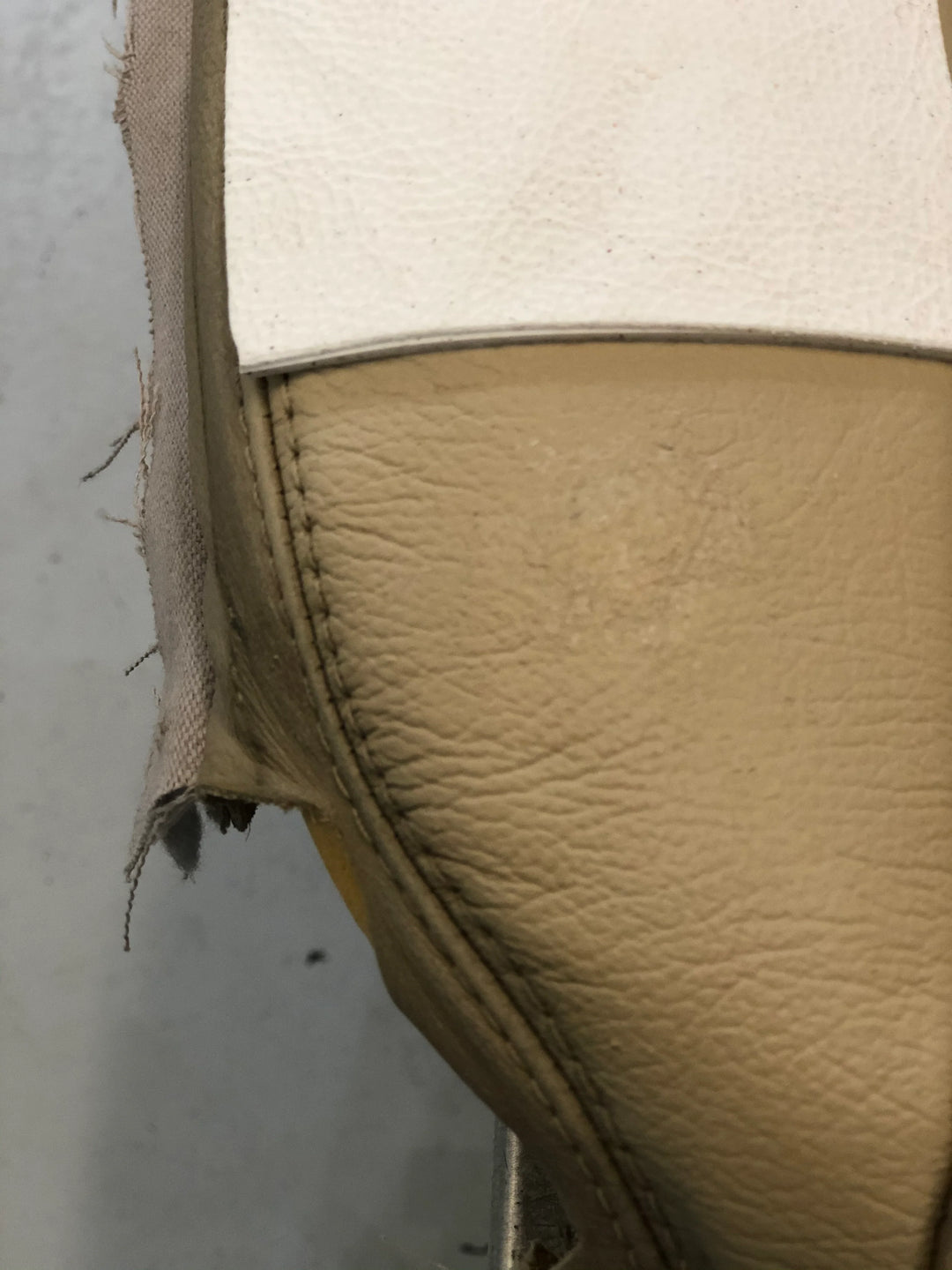 Base Grain Leather Compound